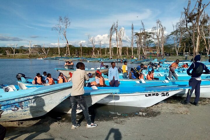 Lake Naivasha Full-Day Trip from Nairobi – Boat Ride & Crescent Island Walking Safari